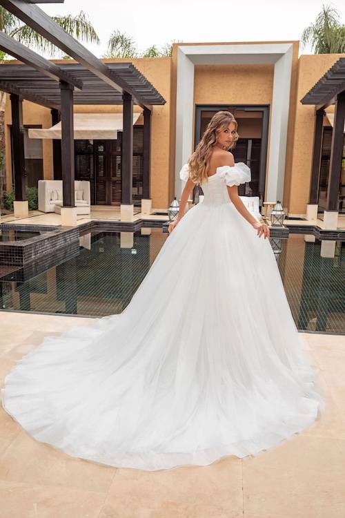 Robe de mariée princesse avec paillette à Marseille