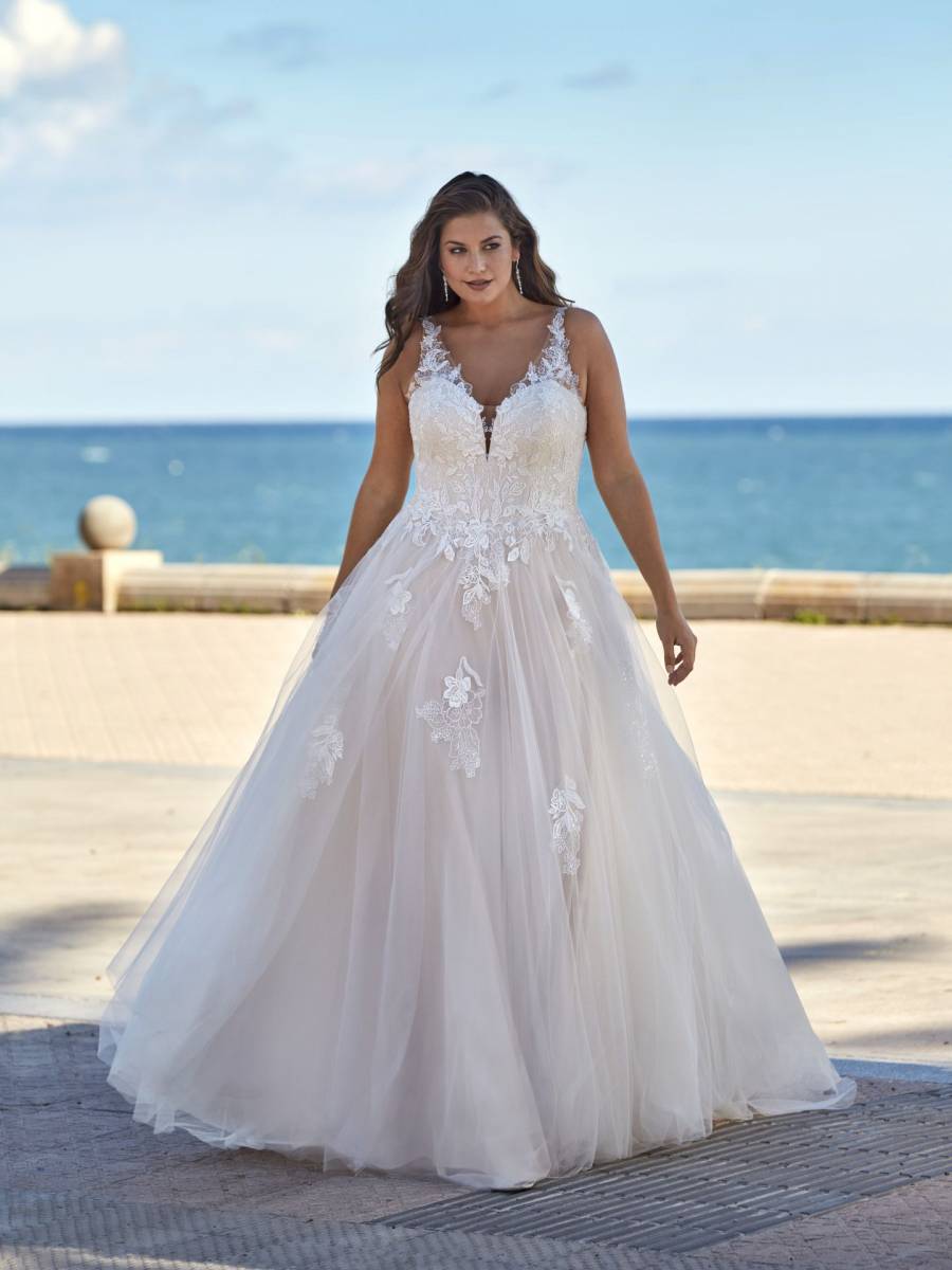Robe de mariée bohème grande taille à Marseille