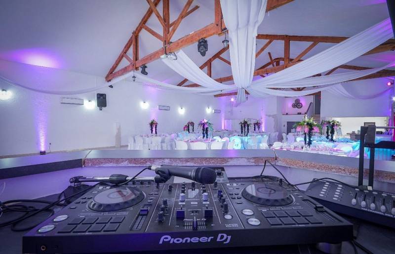 Salle de réception avec traiteur Vitrolles L'alizé réception