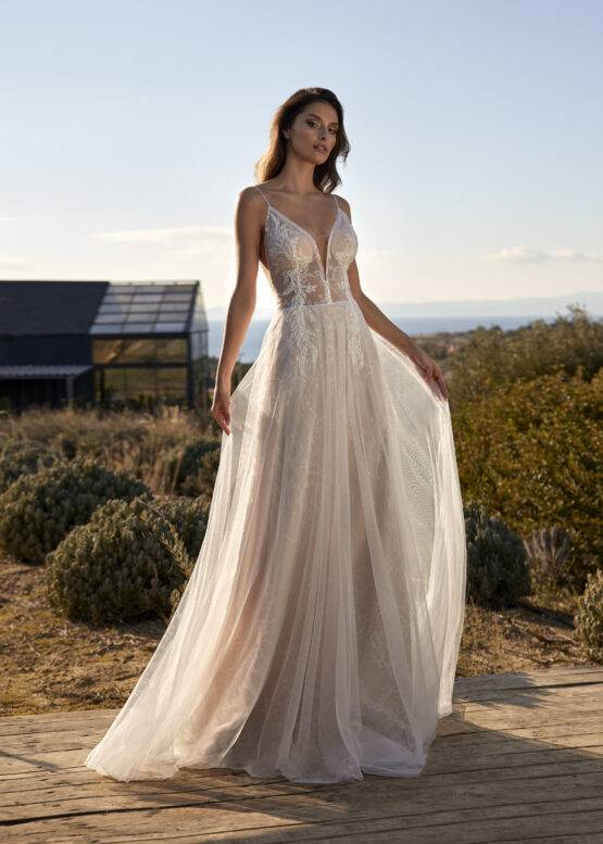 Robe de mariée GABY romantique fluide et tulle étincelante avec longue traîne à AIX-EN-PROVENCE