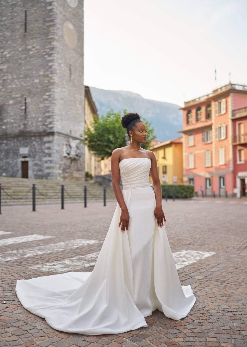 Robe de Mariée Sirène en Satin avec Surjupe Amovible Aix-en-Provence
