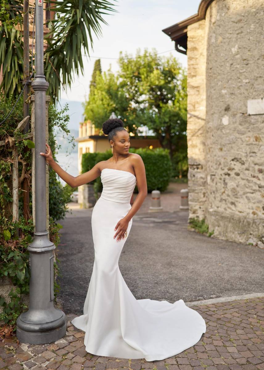 Robe de Mariée Sirène en Satin avec Surjupe Amovible Aix-en-Provence