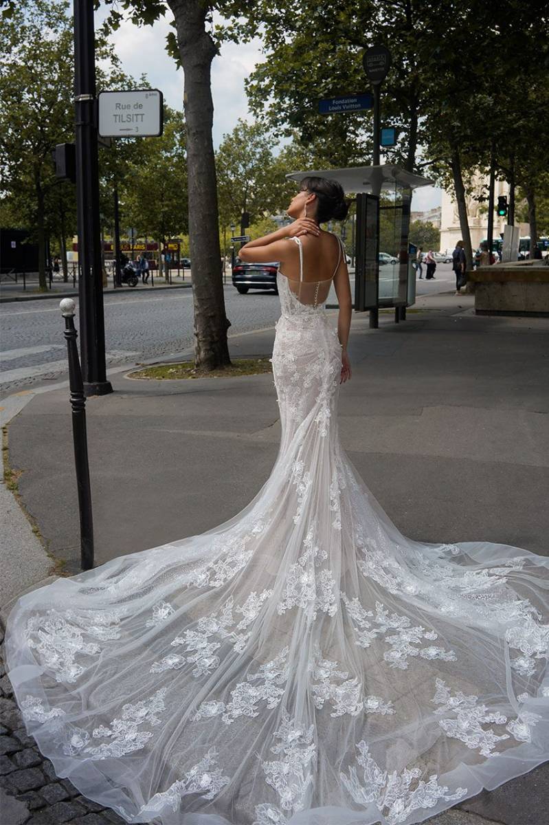 Boutique robe de mariée robe siréne haute couture a PLAN-DE-CAMPAGNE