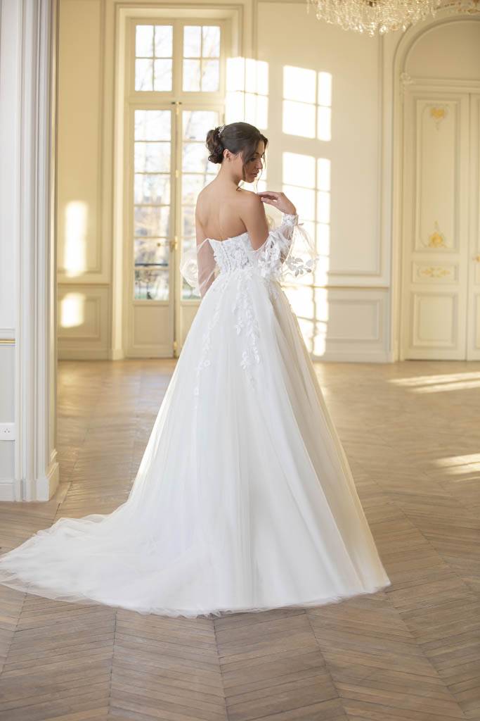 Robe de princesse avec manche à Marseille